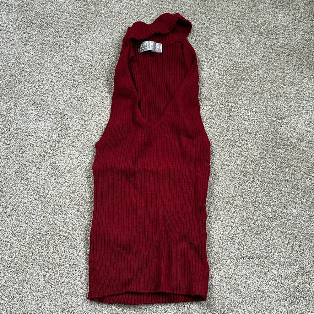 Rumor boutique sweater knit tank with cut out